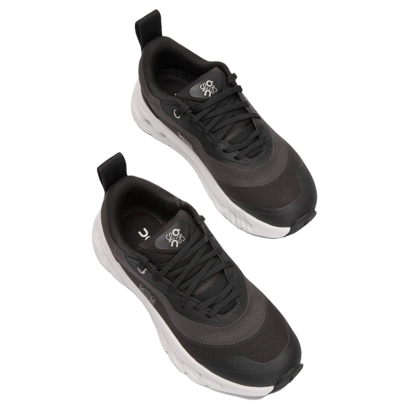 On x LOEWE Cloudtilt 2