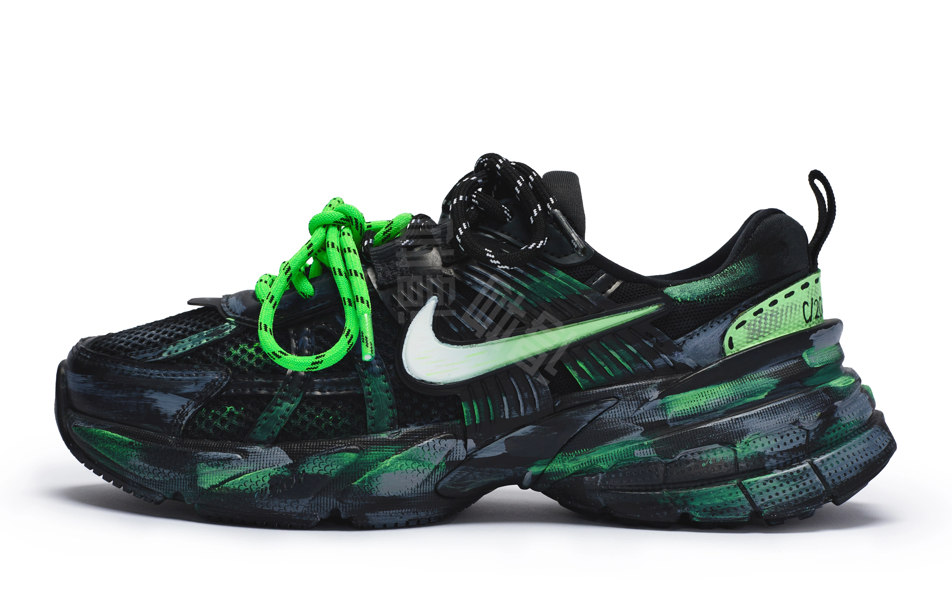 Nike V2K Run 811