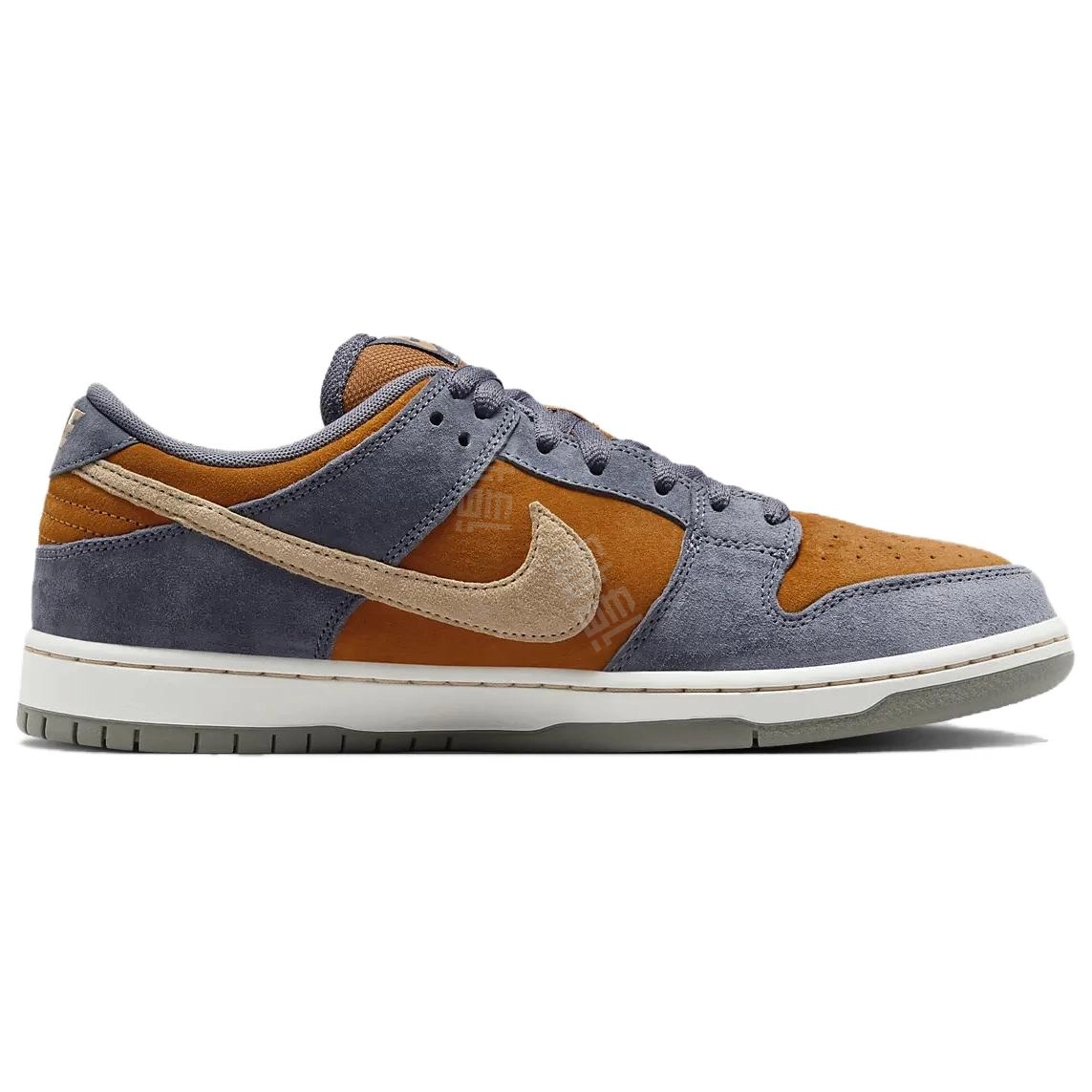 Nike SB Dunk Low Light Carbon