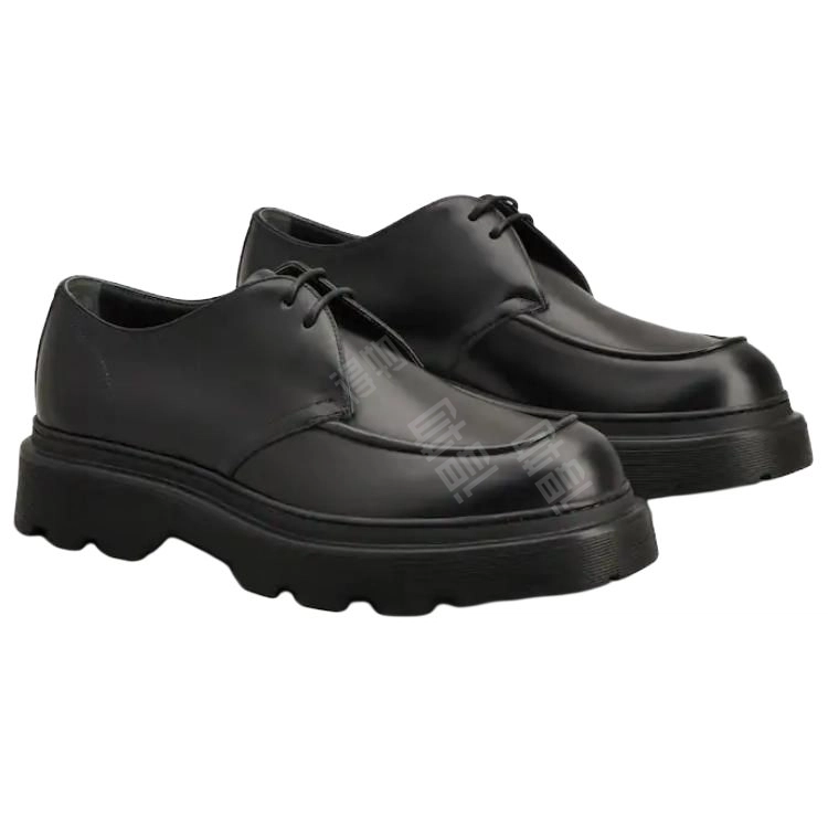 TOD'S