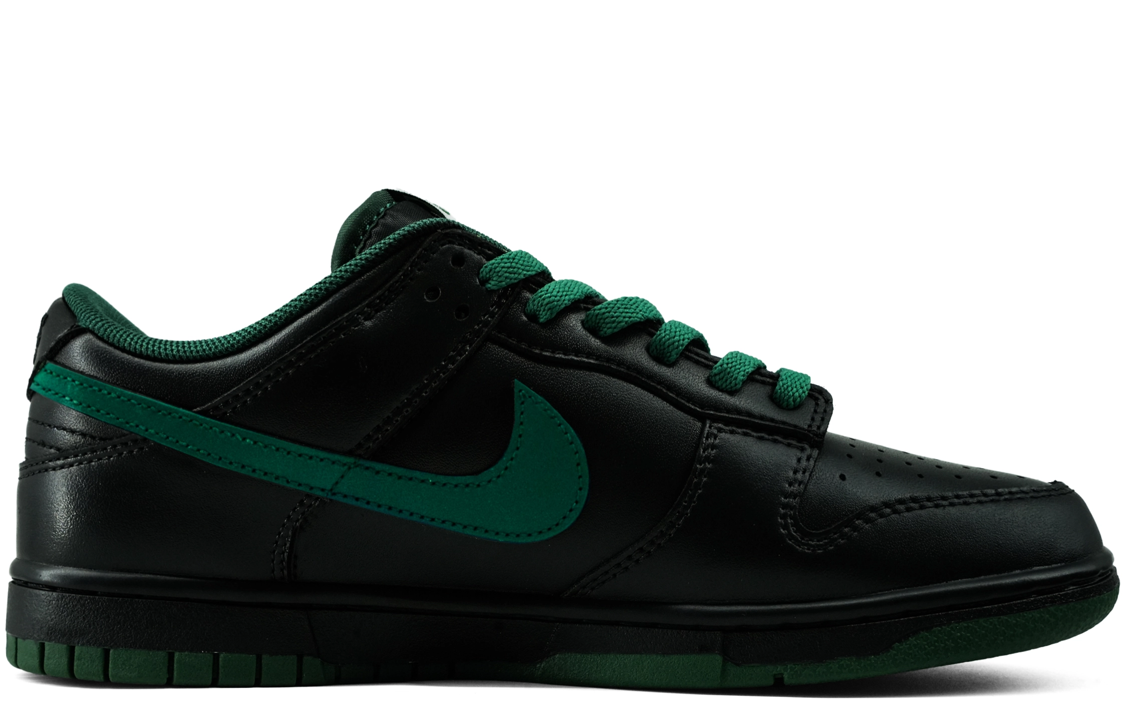 Nike Dunk Low Retro GS vibe
