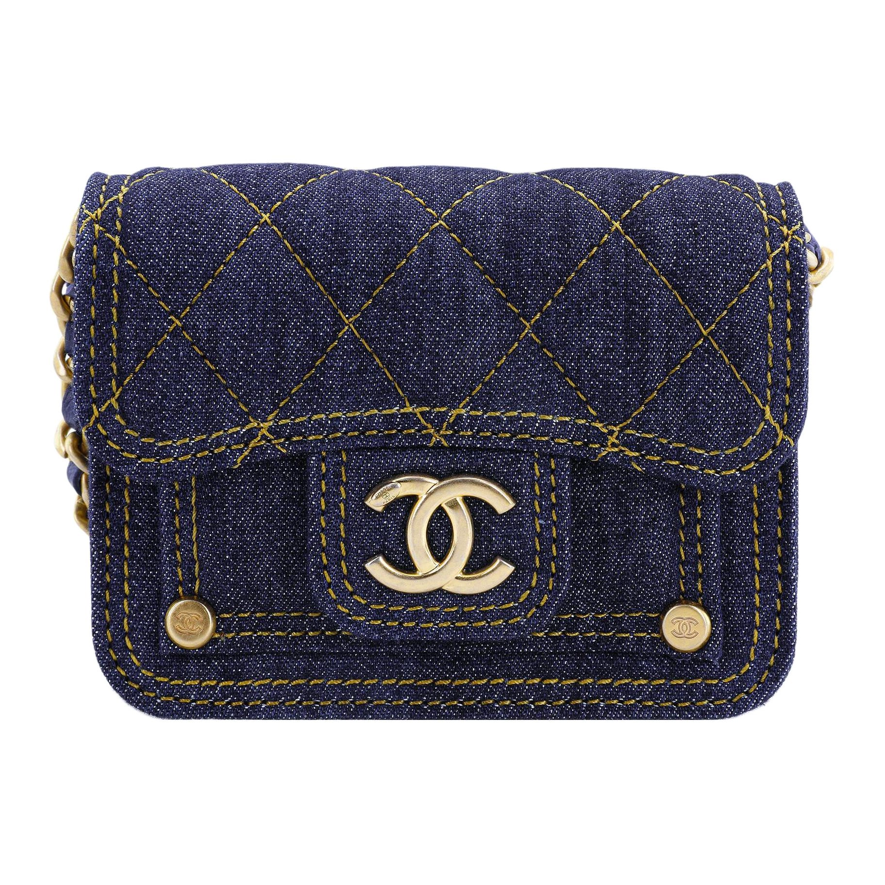 CHANEL 23S Double You Logo