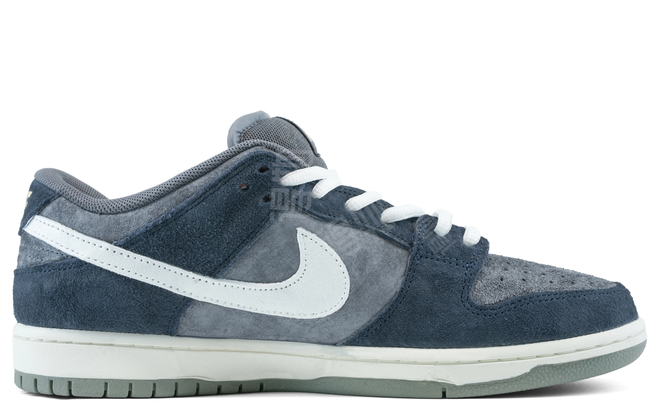 Nike Dunk SB LOW"Light Carbon"