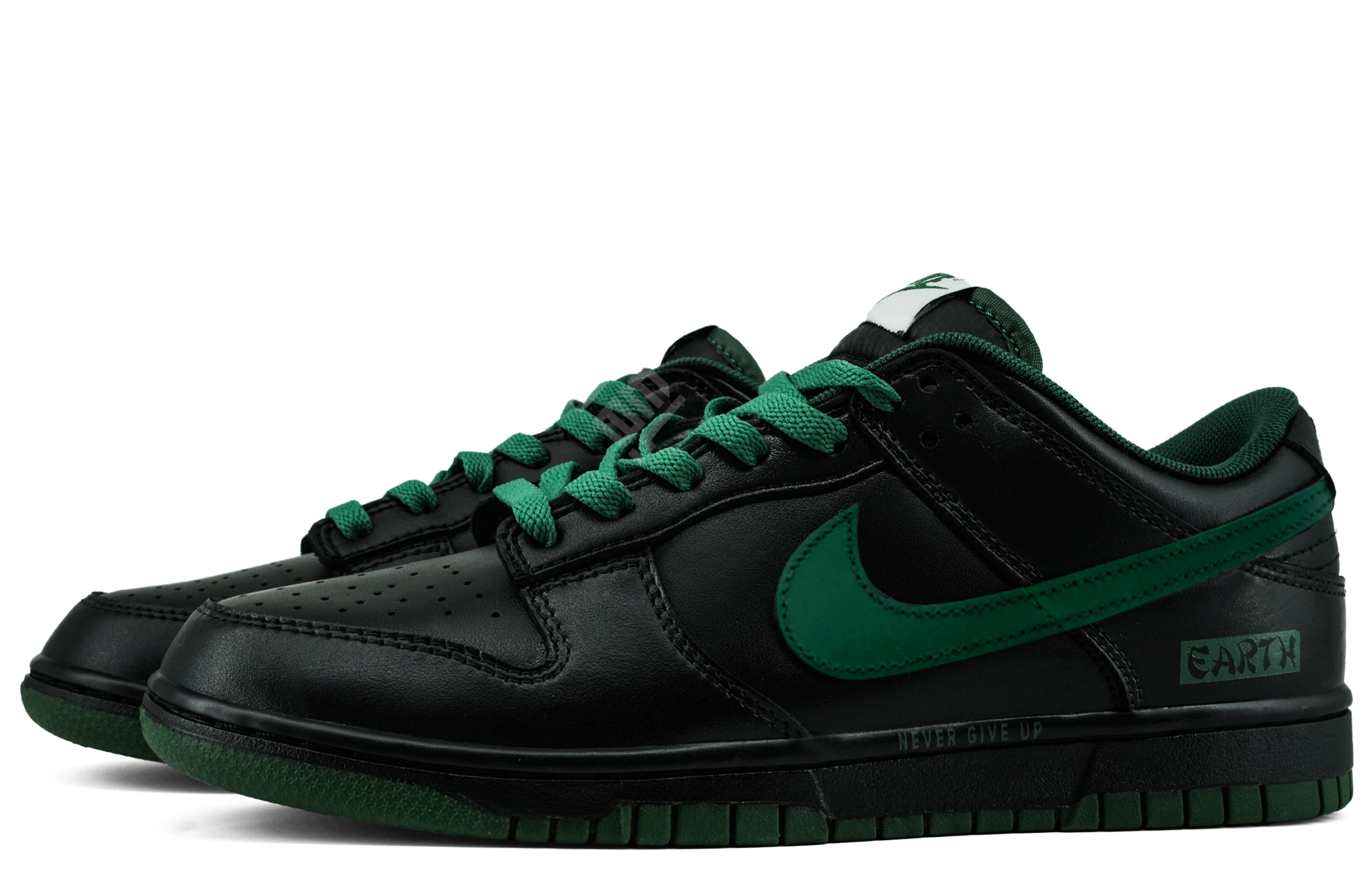 Nike Dunk Low Retro GS vibe