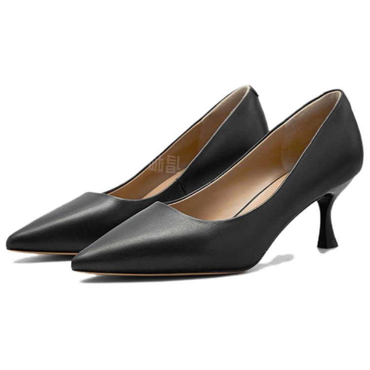 NINE WEST