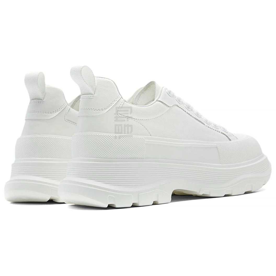 NINE WEST