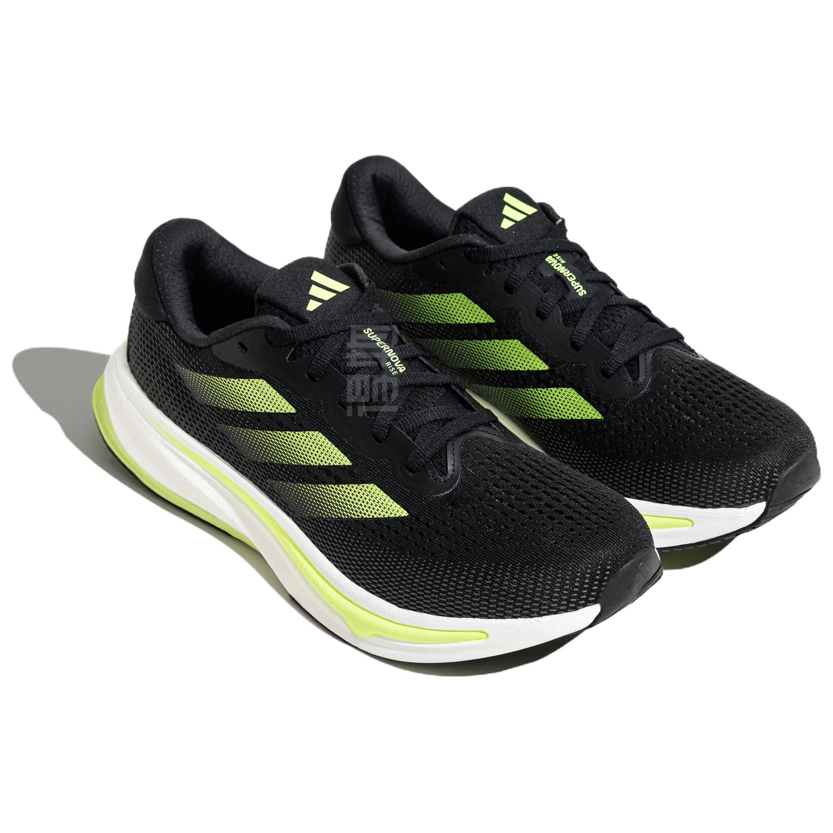 adidas SUPERNOVA RISE