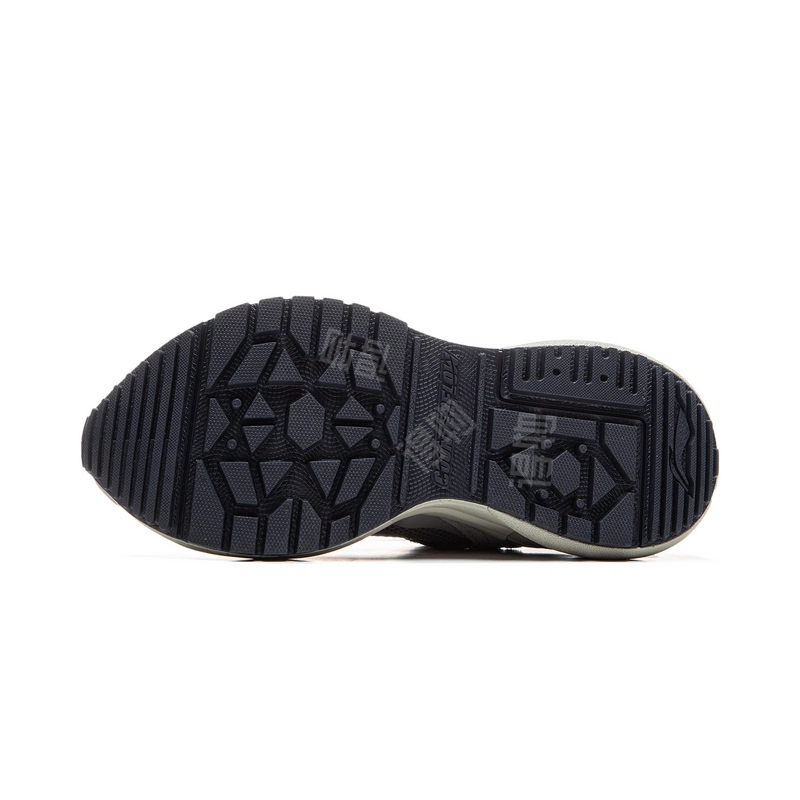 LiNing CF V4