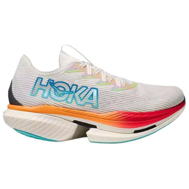 HOKA ONE ONE CIELO X1