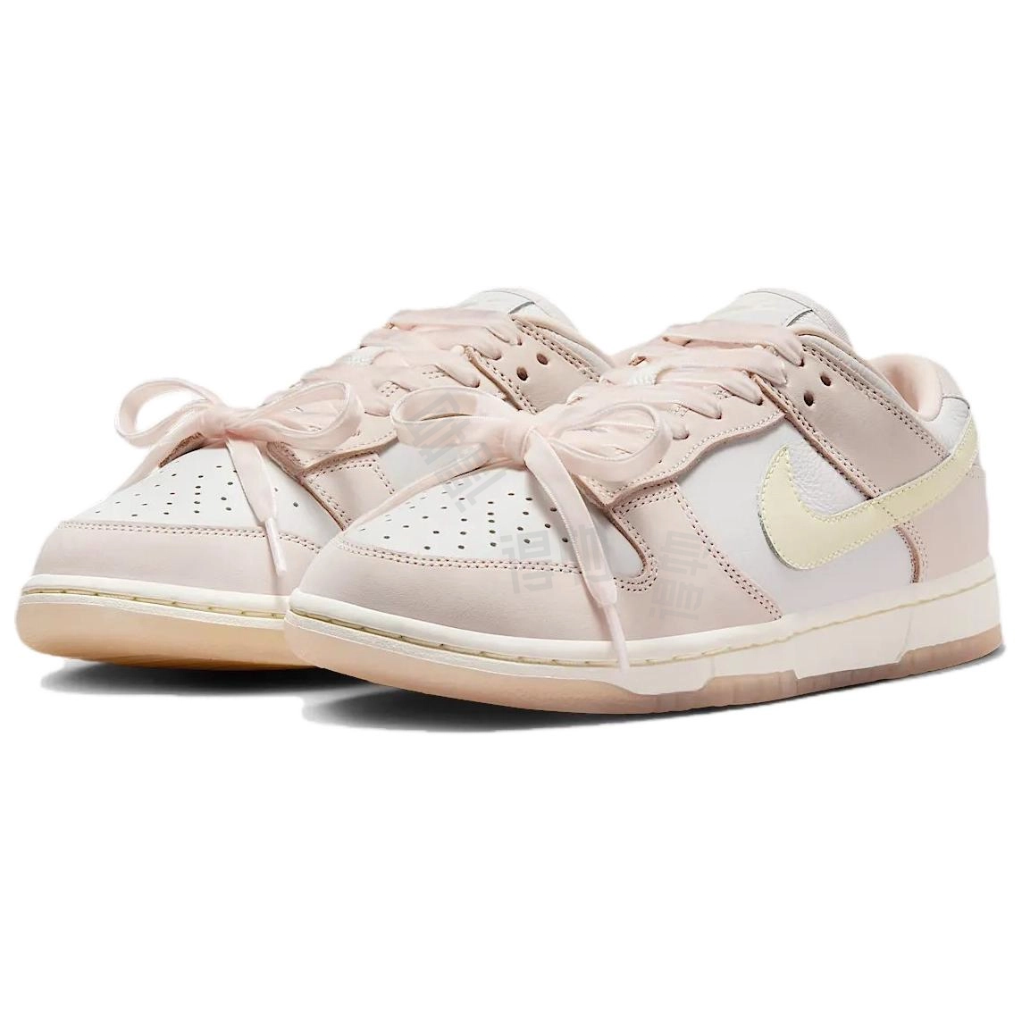 Nike Dunk Low Light Soft Pink
