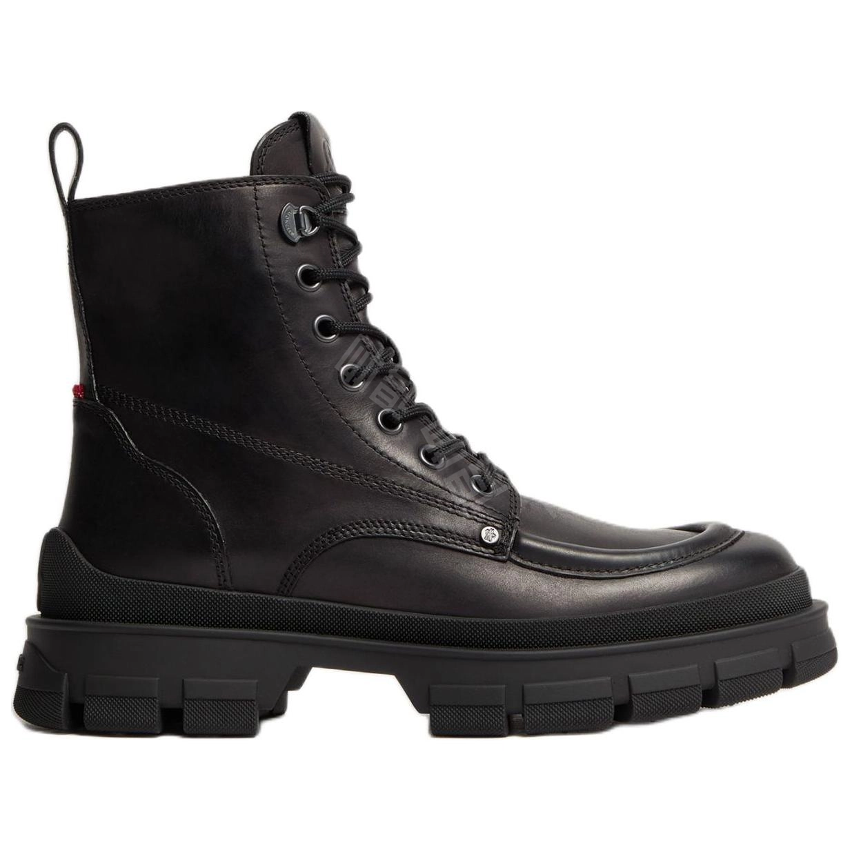 Moncler Hevea City