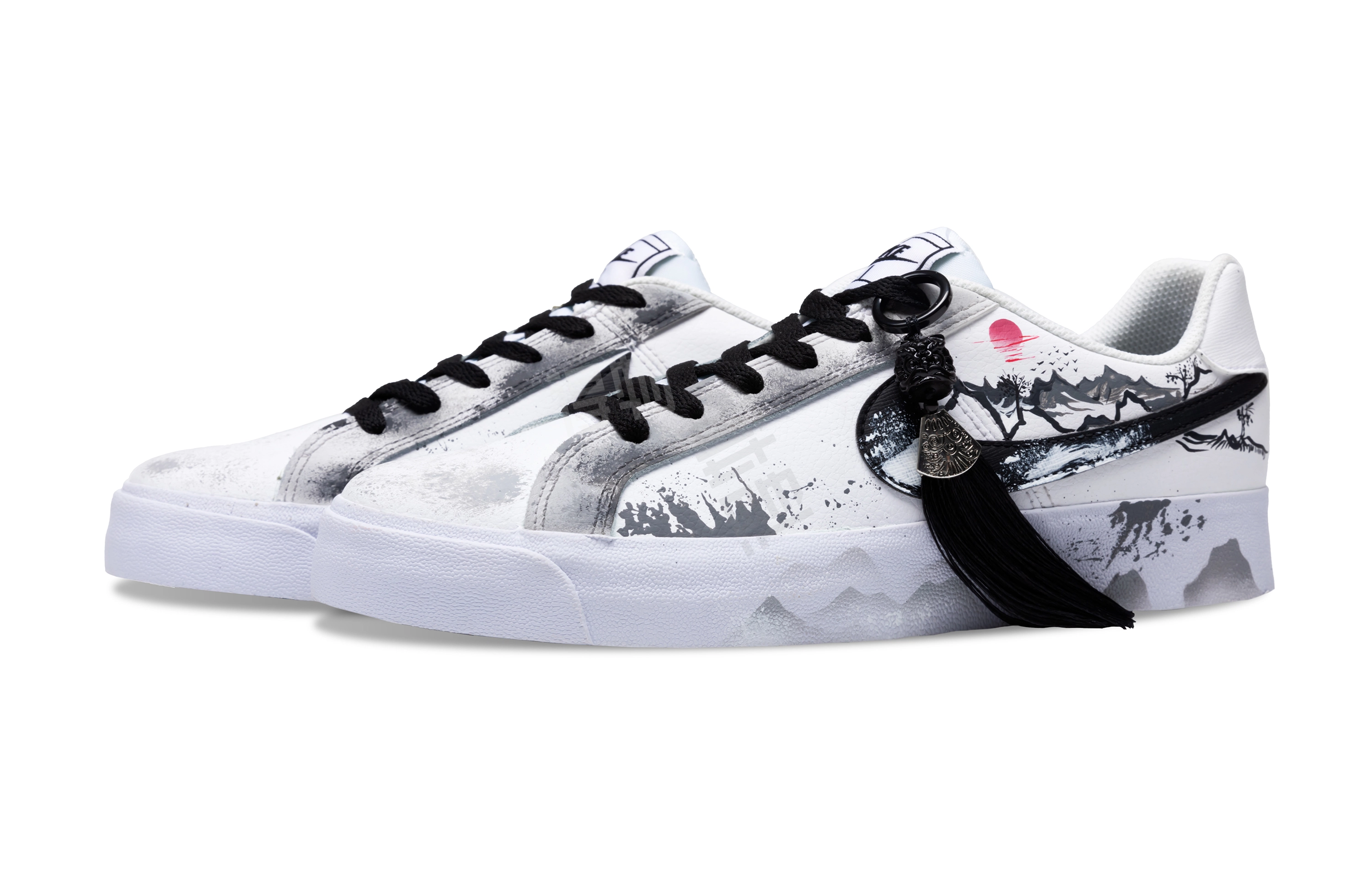 Nike Court Royale