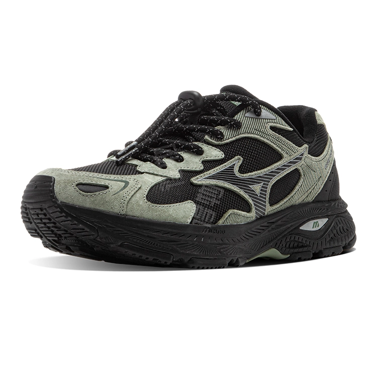 Mizuno Racer S