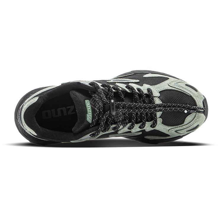 Mizuno Racer S