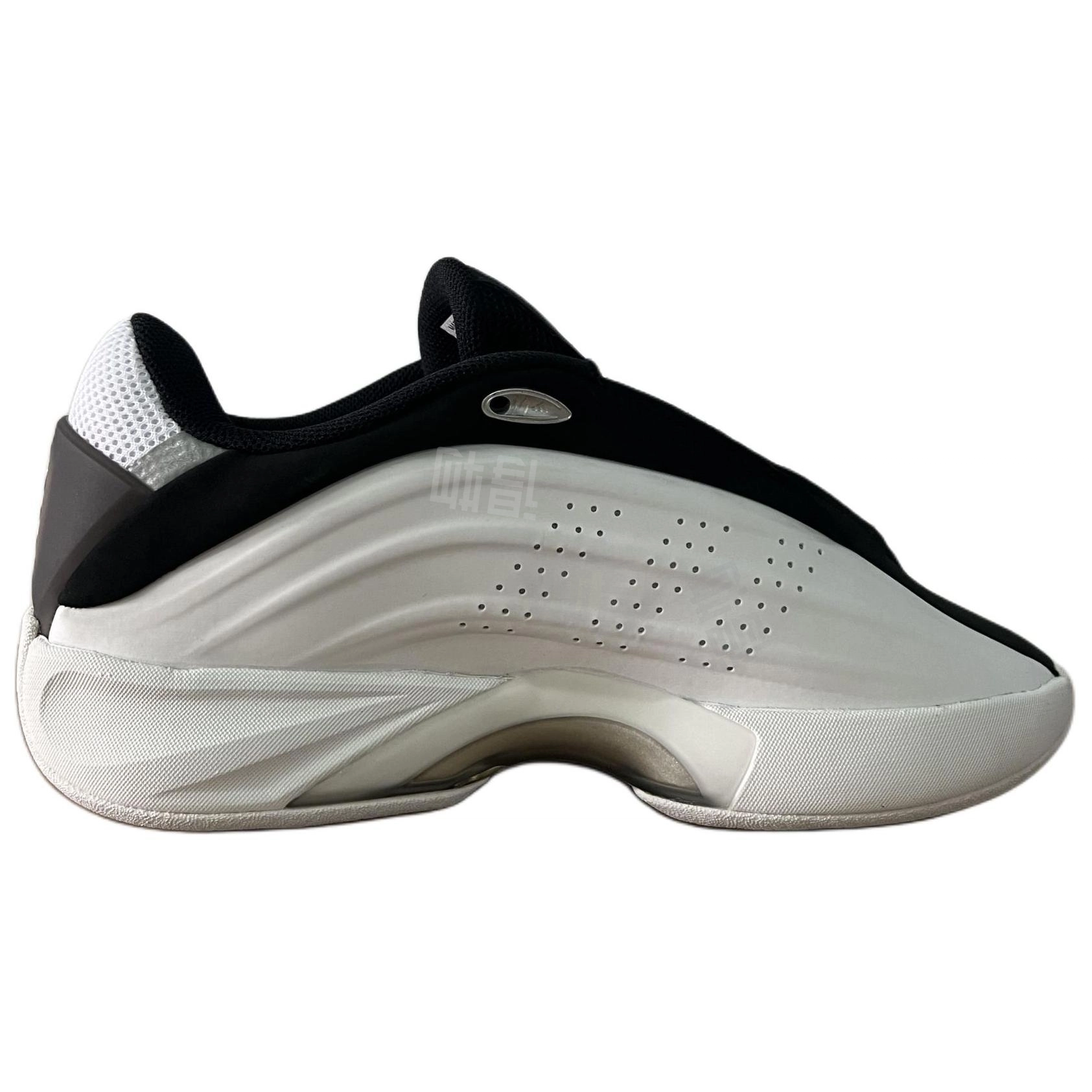 adidas Nova IIInfinity