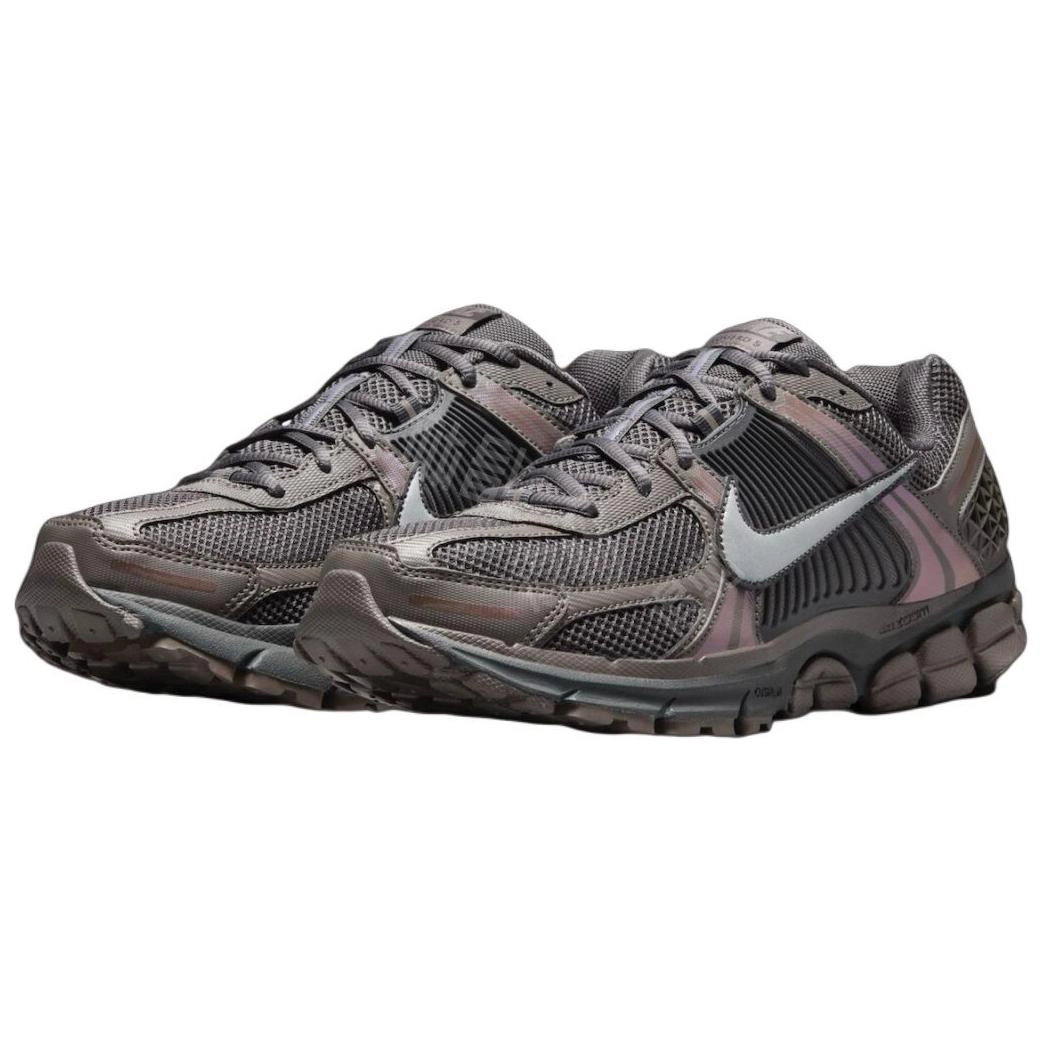 Nike Air Zoom Vomero 5 Cave Stone