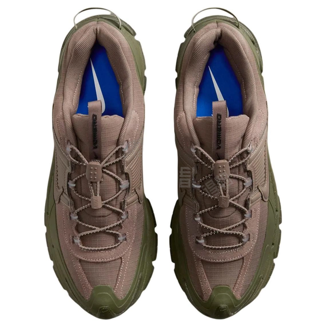 Nike Air Zoom Vomero 5 Roam