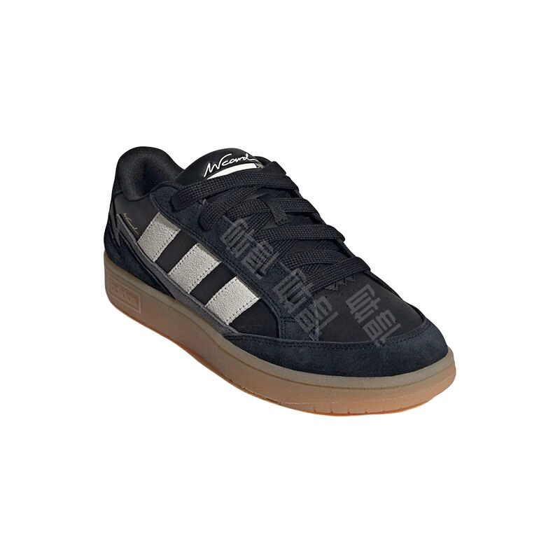 adidas WCARD ADV