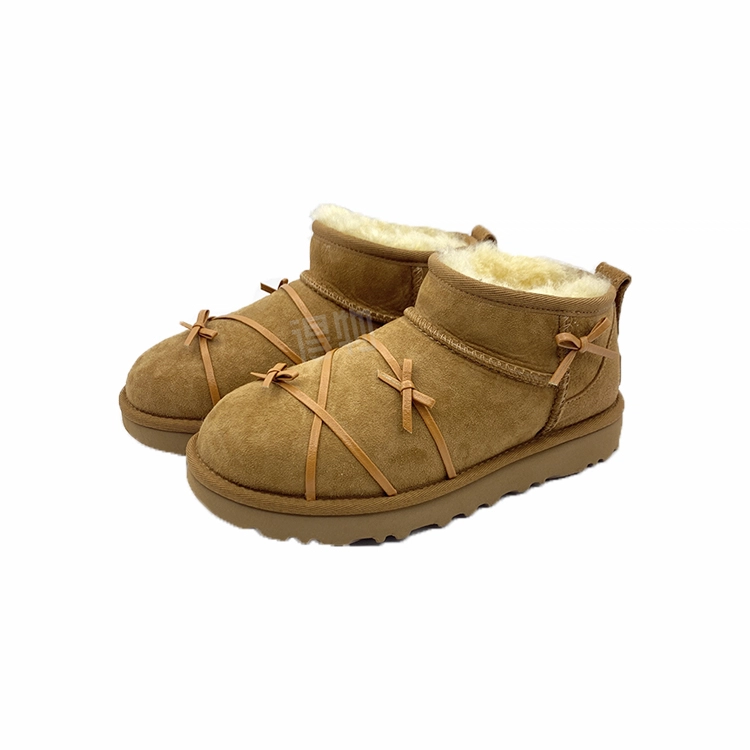 UGG CLASSIC ULTRA MINI
