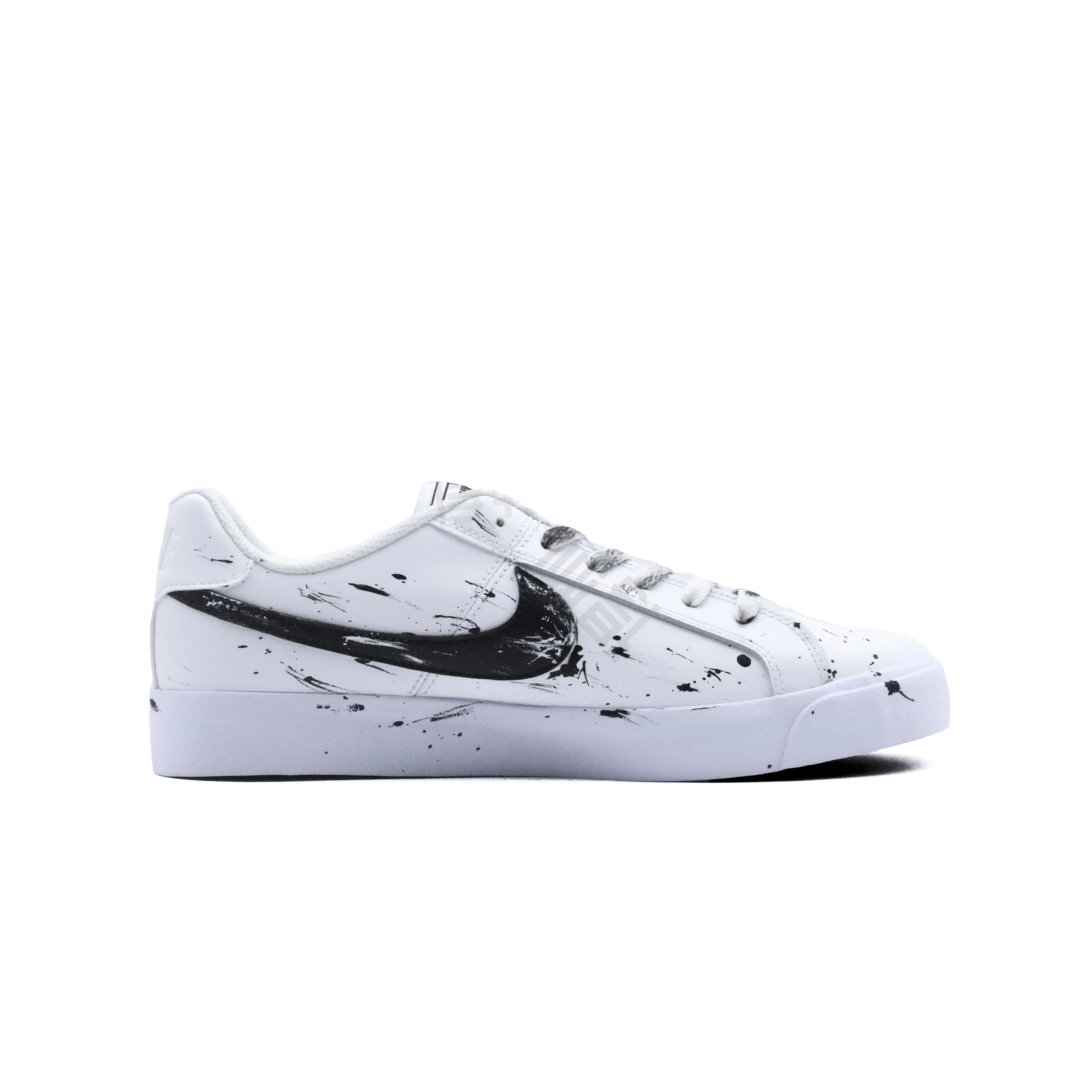 Nike Court Royale