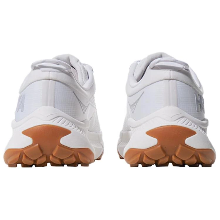 HOKA ONE ONE Transport