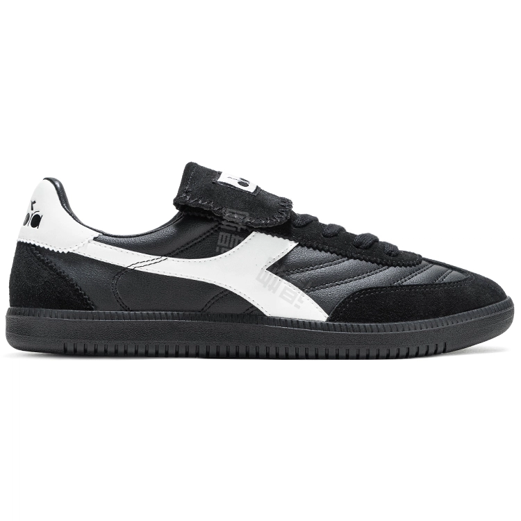 diadora Saunter FC
