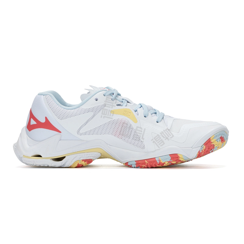 Mizuno Wave Lightning Z8