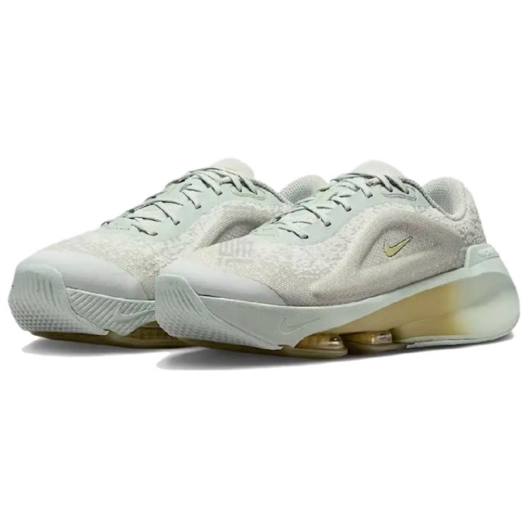 Nike Versair