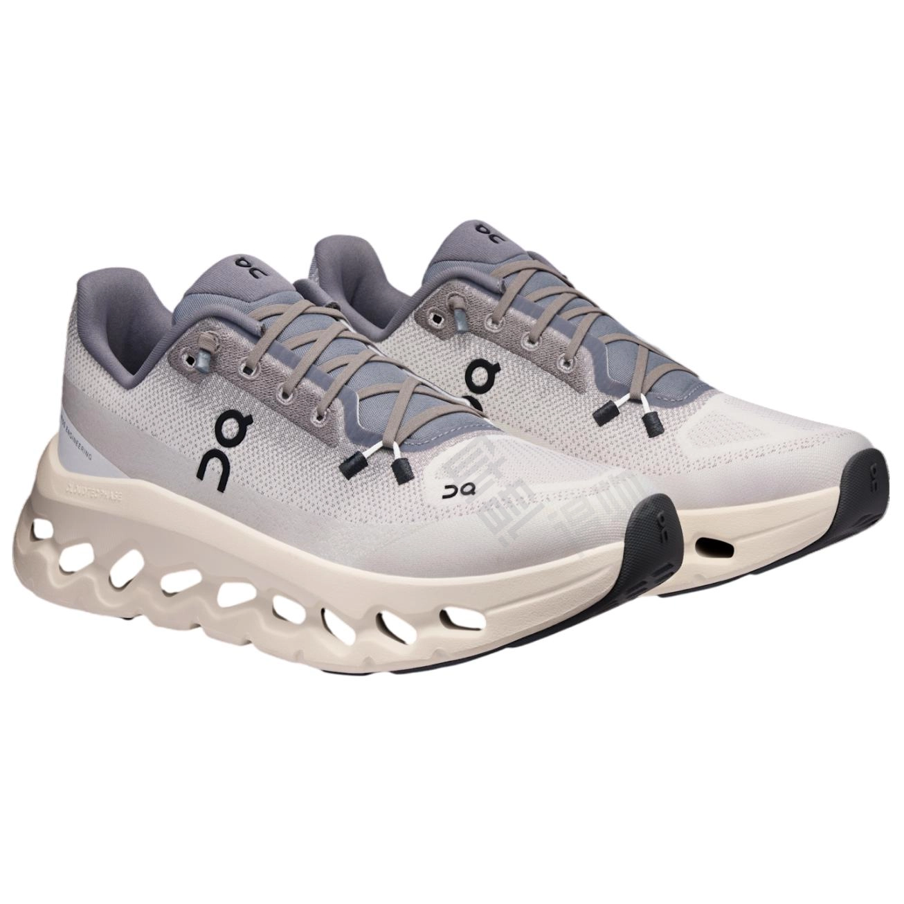 On Cloudtilt WMNS