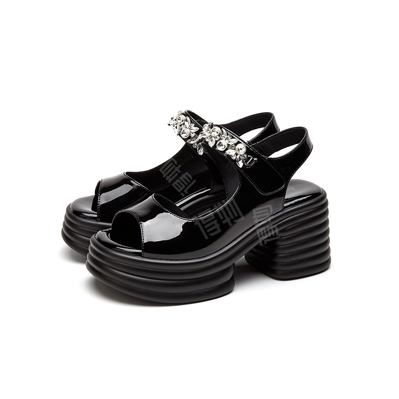DAPHNE PU