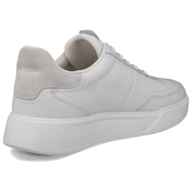 ecco Street Court