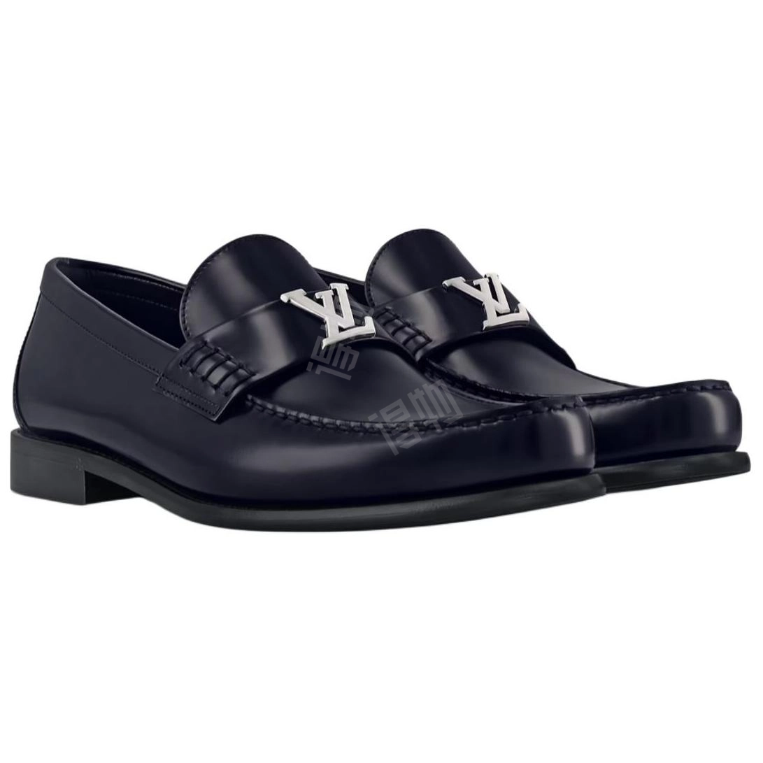 LOUIS VUITTON Major