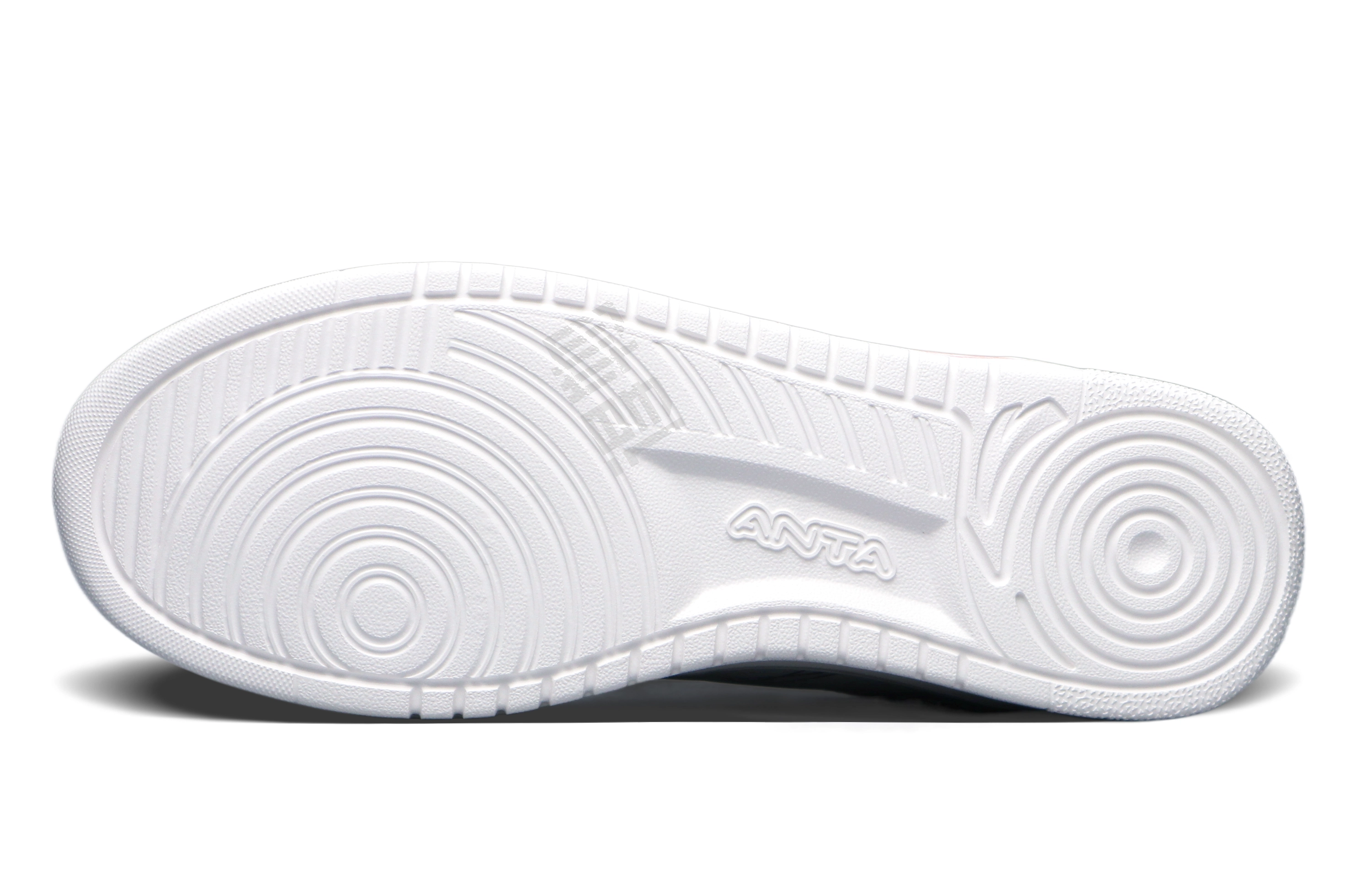 Anta 33