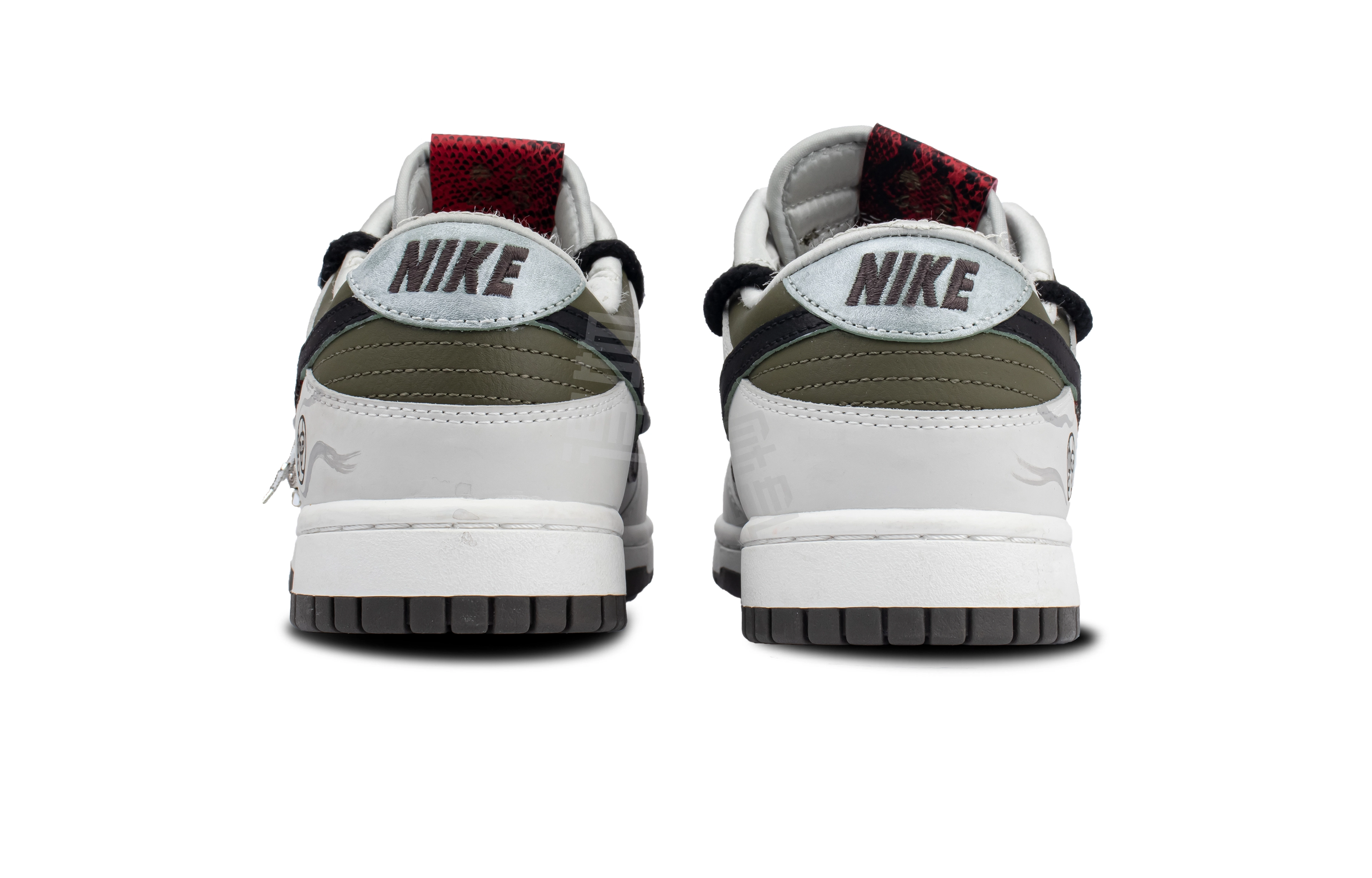 Nike Dunk Low CNYYear Of The Snake
