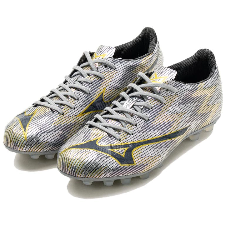 Mizuno alpha 2
