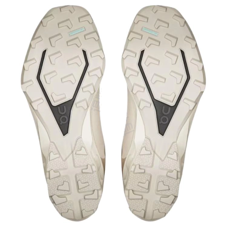 POST ARCHIVE FACTION (PAF) x On Cloudventure Peak