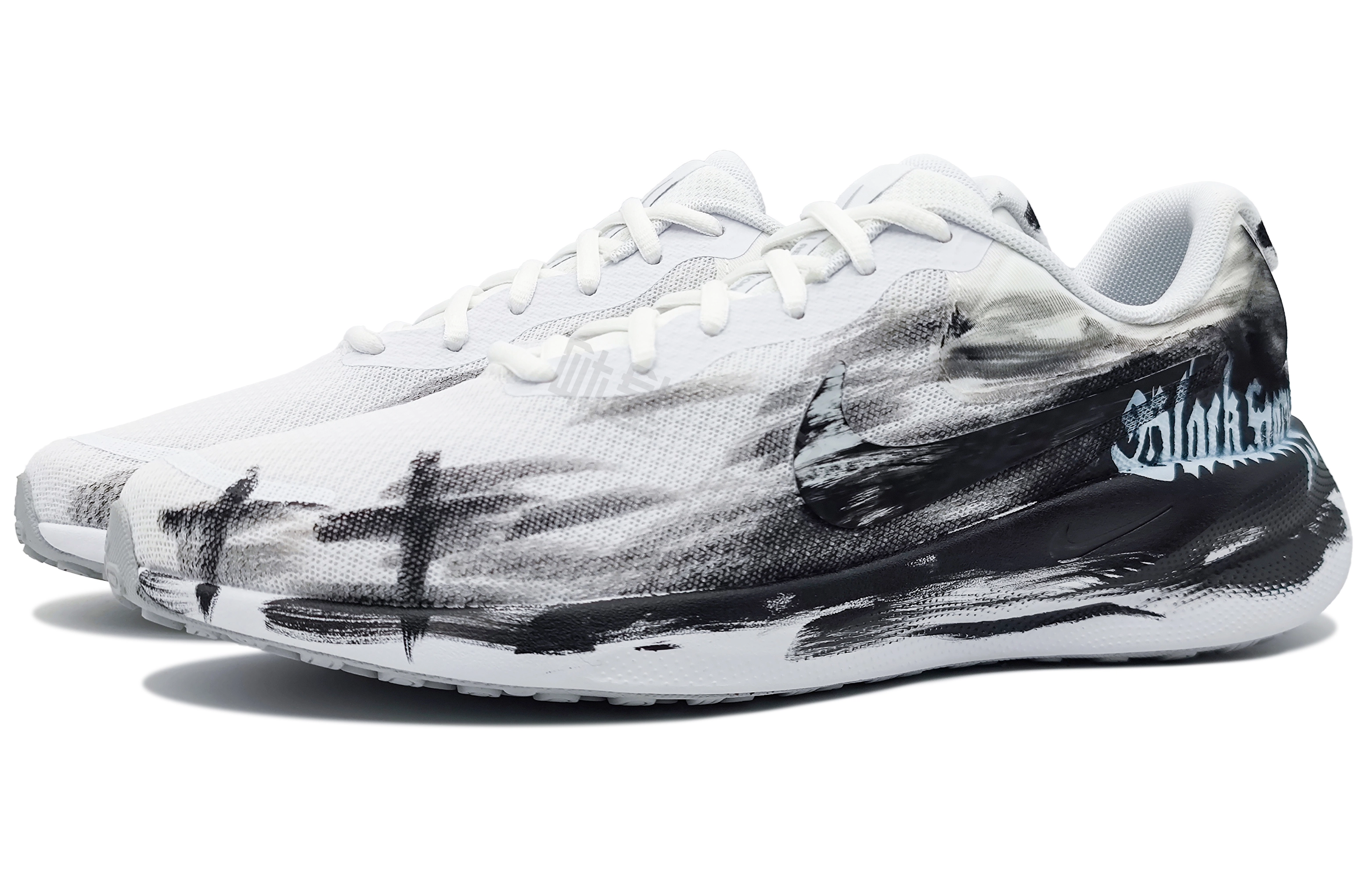 Nike REVOLUTION 7