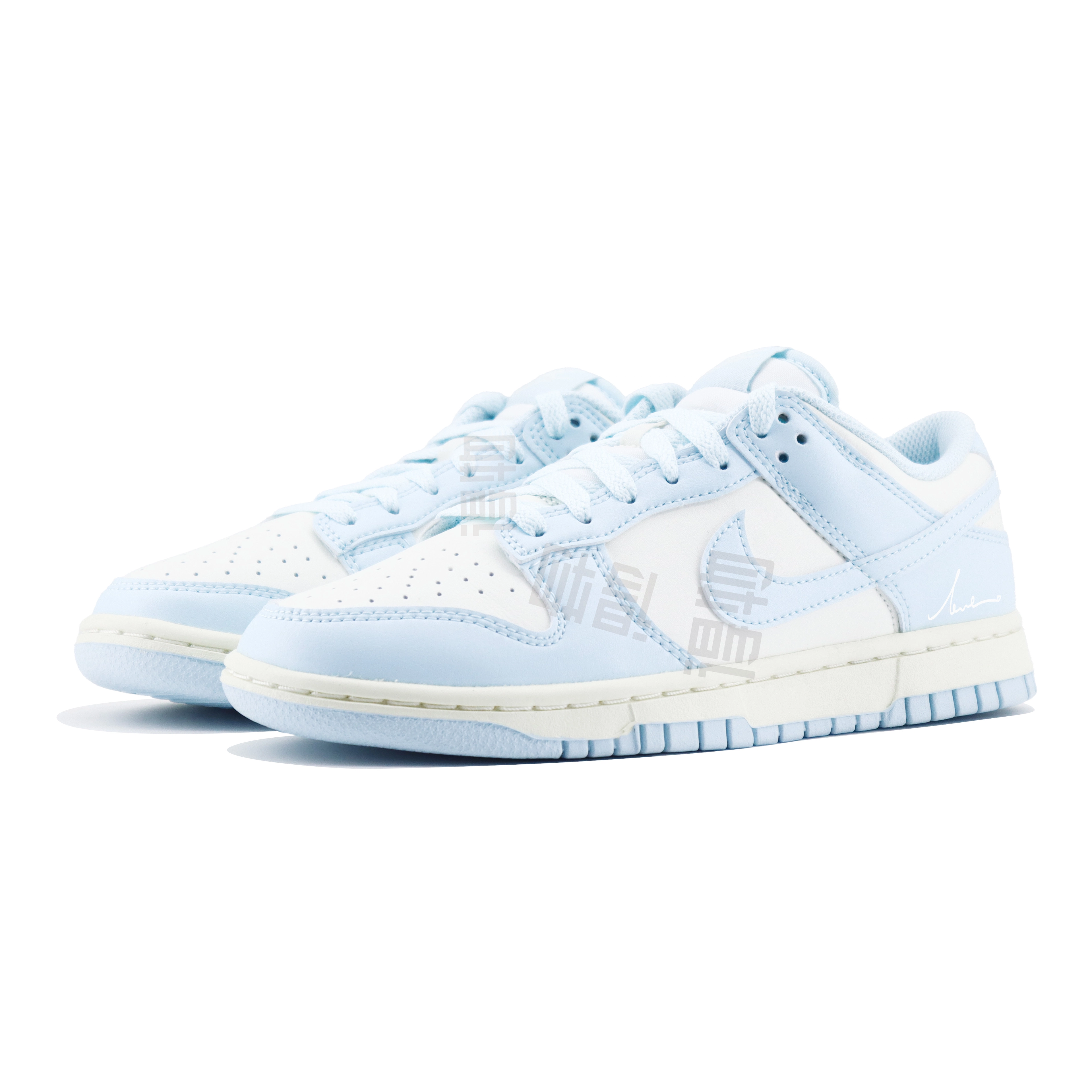 Nike Dunk LOW LOVE