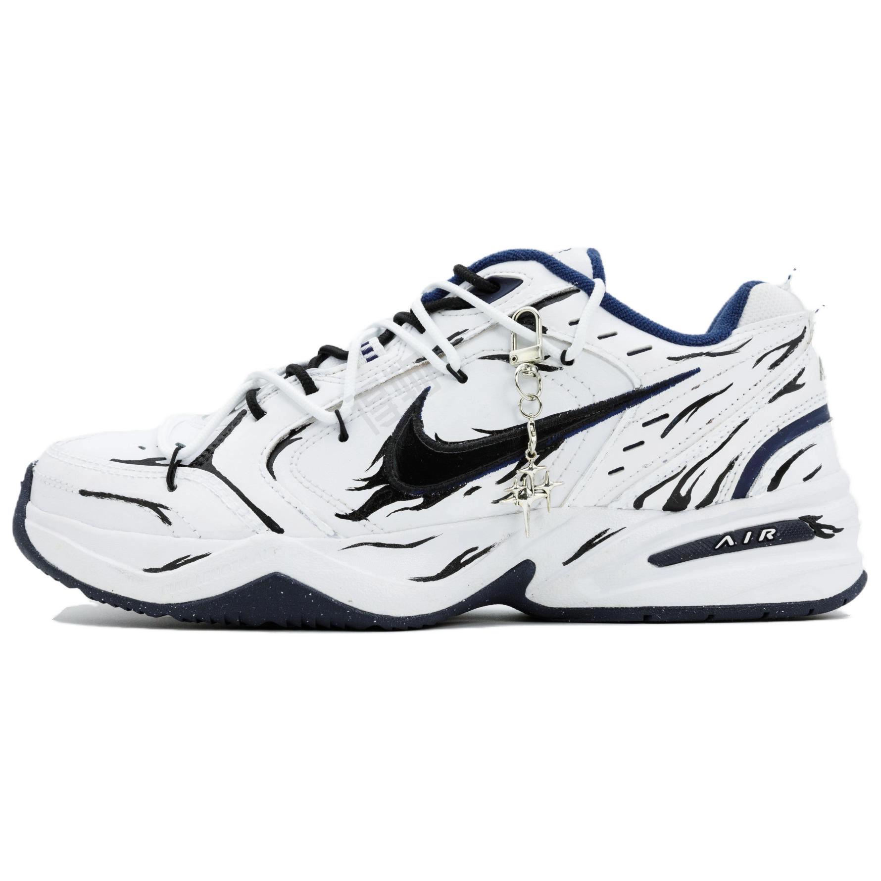 Nike Air Monarch 4