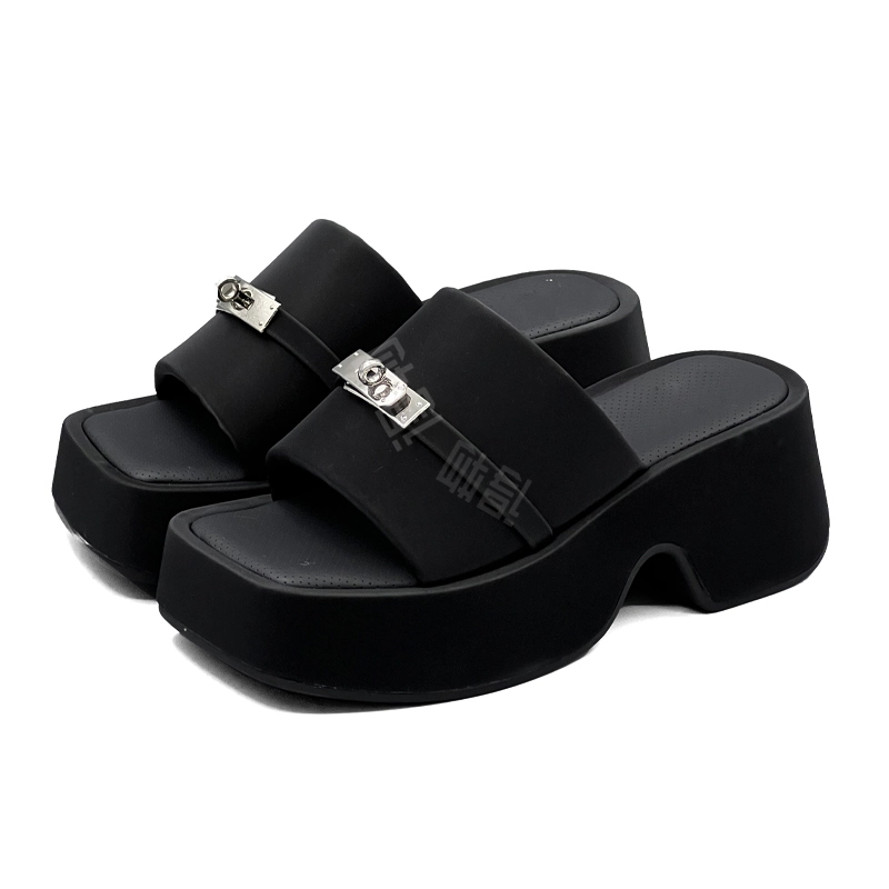 DOLIN COLLECTION