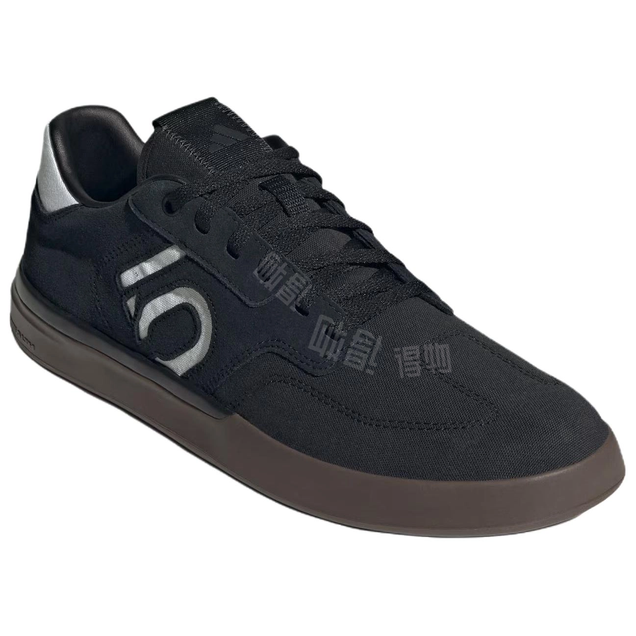 adidas Sleuth