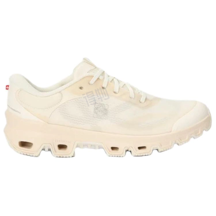 On x LOEWE Cloudventure 2.0