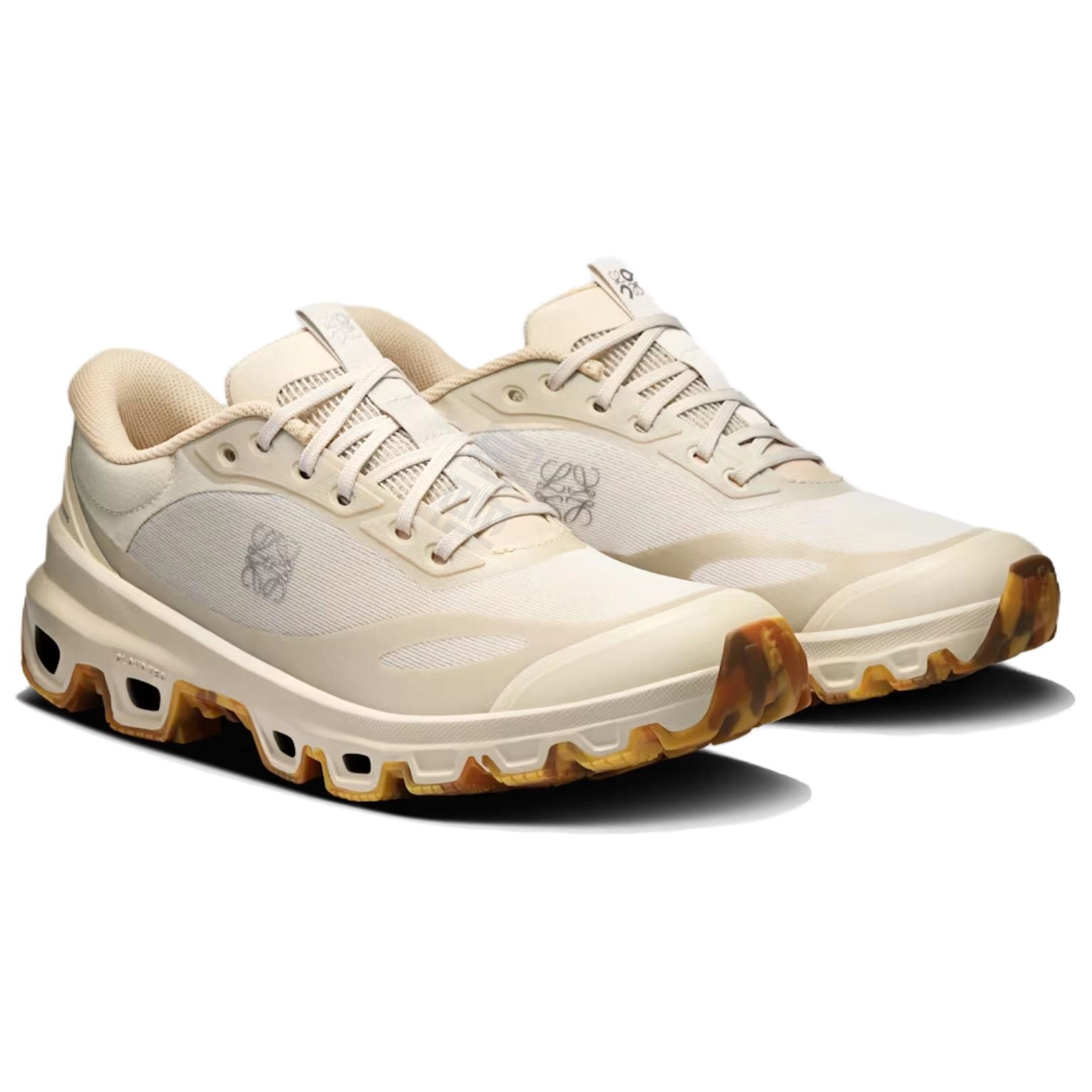 LOEWE x On Cloudventure 2