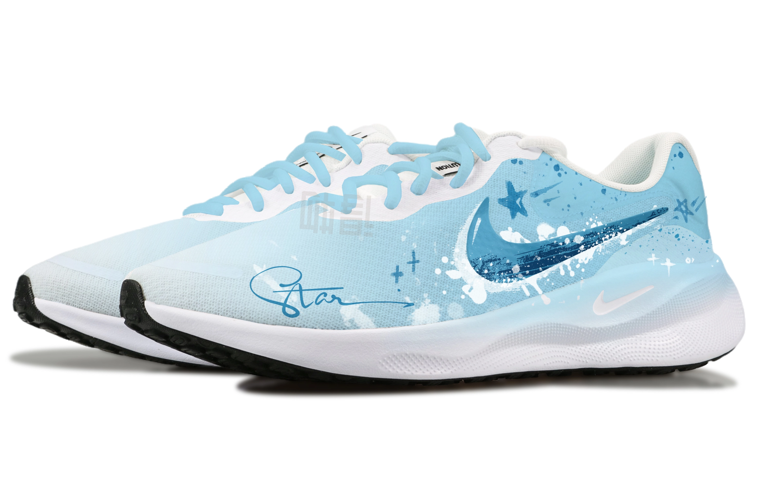 Nike REVOLUTION 7