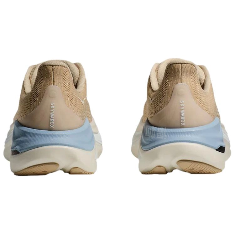 HOKA ONE ONE SKYWARD X Road