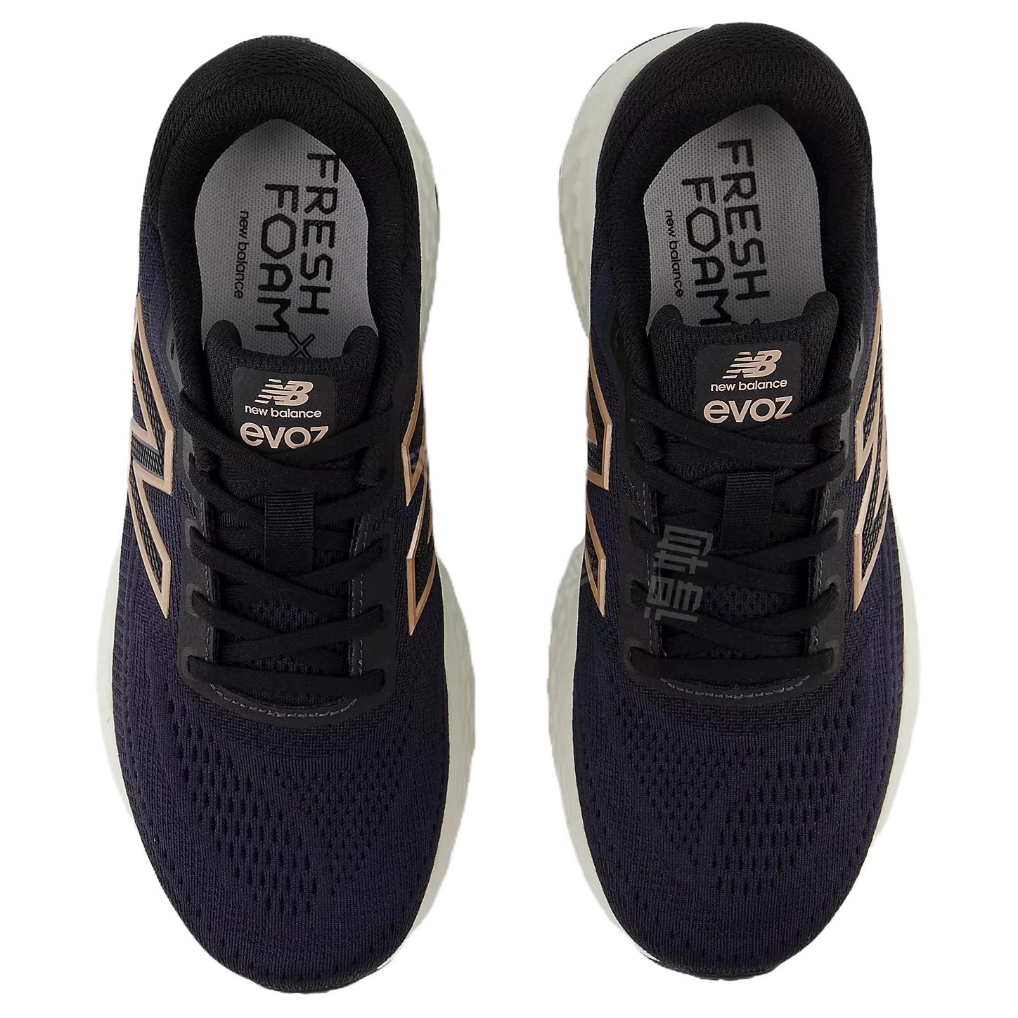 New Balance Fresh Foam X EVOZ V4