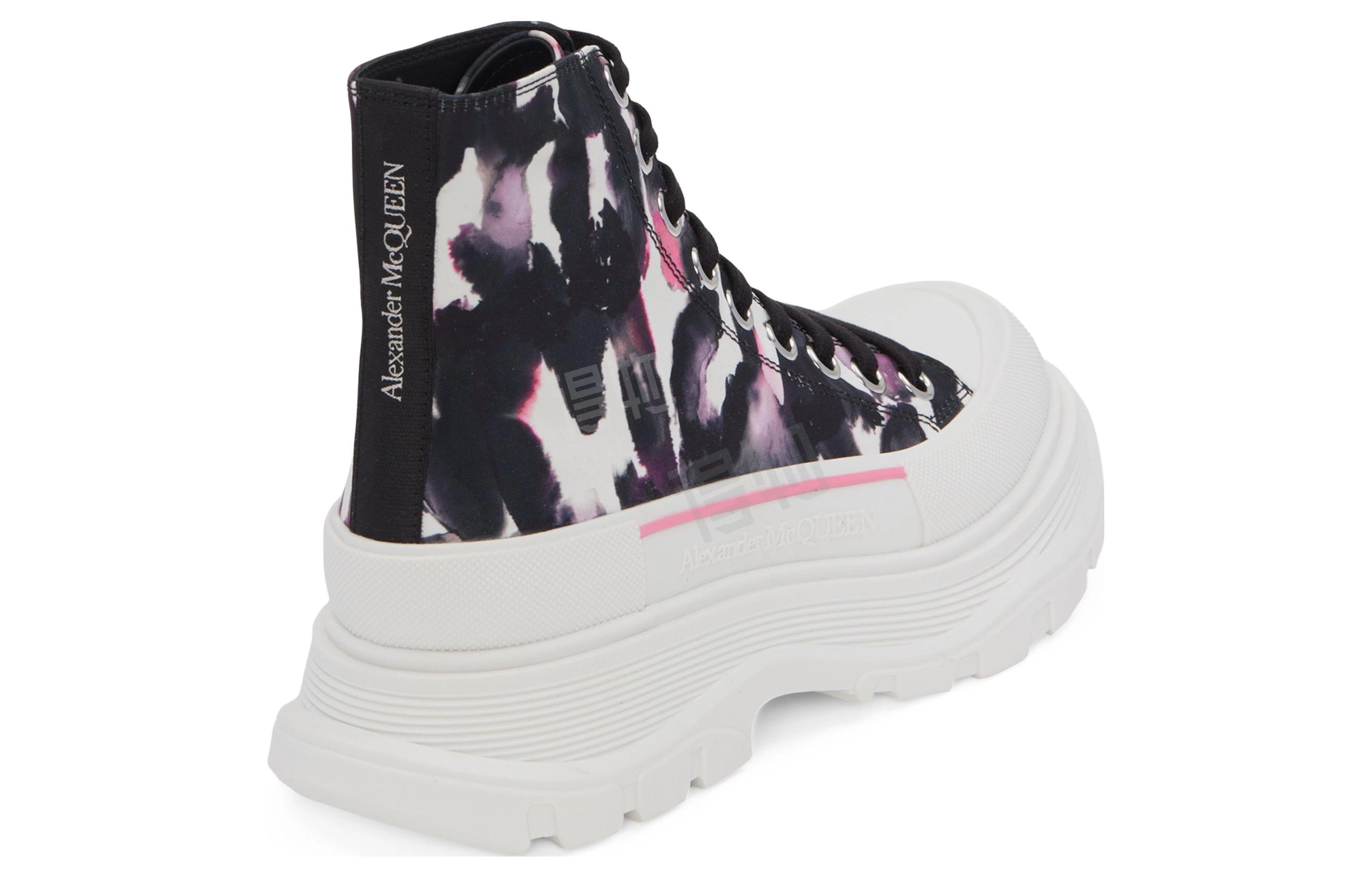 Alexander McQueen Tread Slick