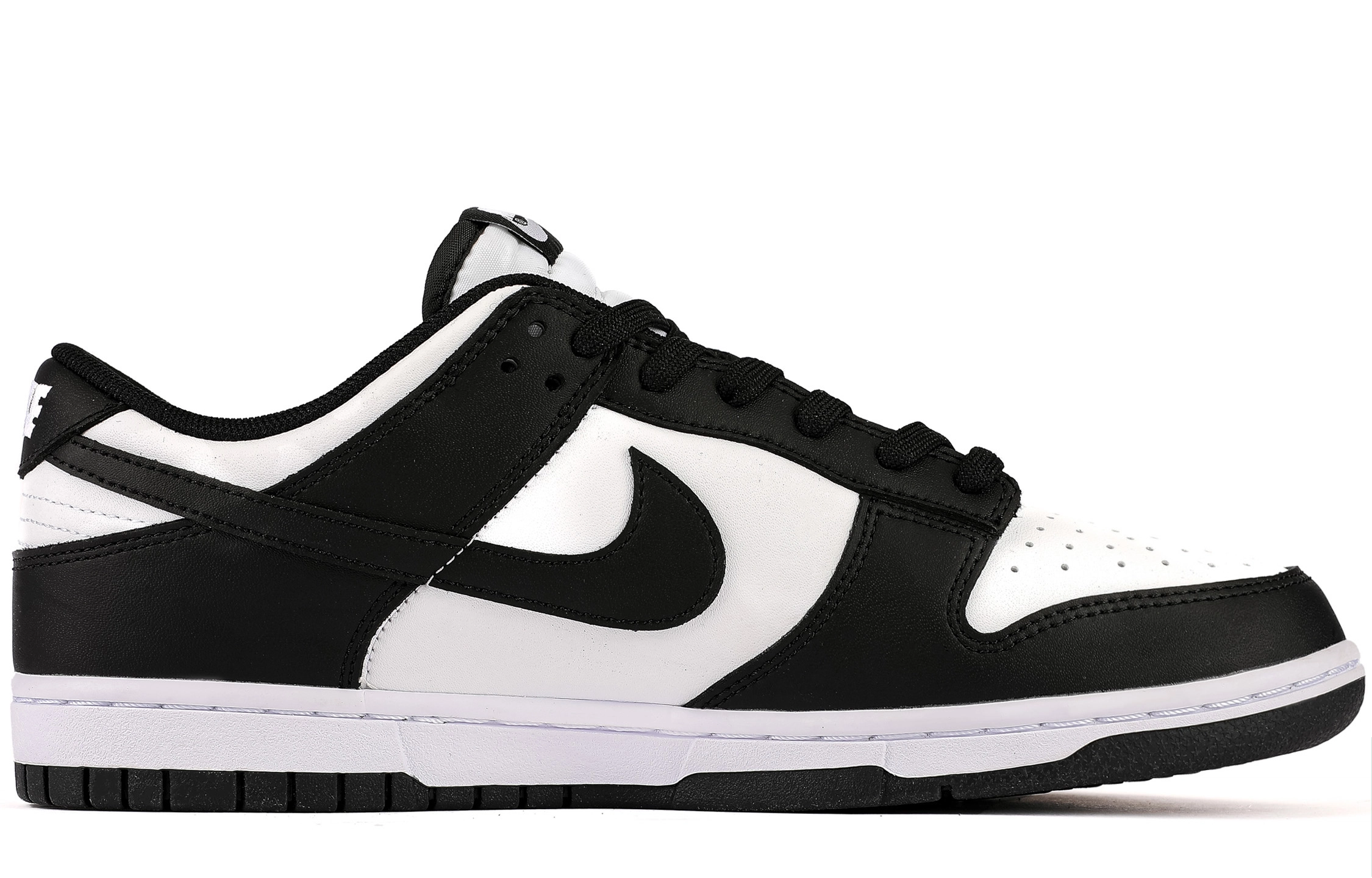 Nike Dunk LOW RETRO vibe