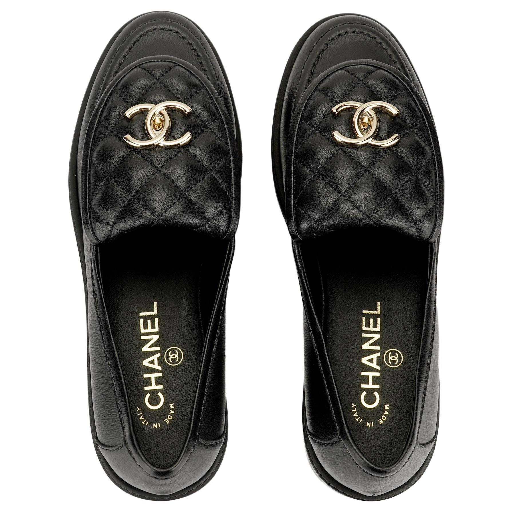 CHANEL Loafers