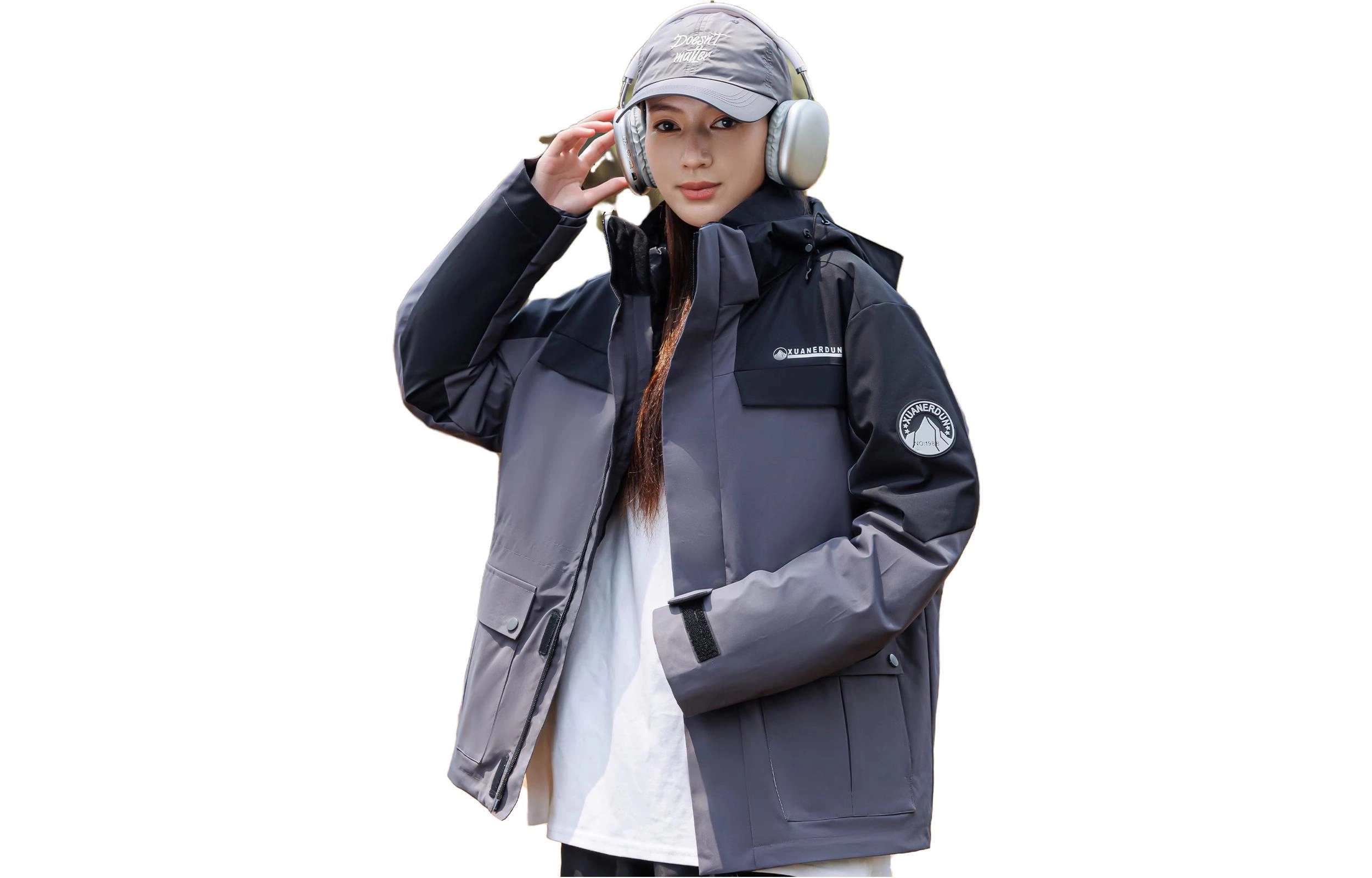 雅鹿 防风防雨户外登山服冲锋衣 女款